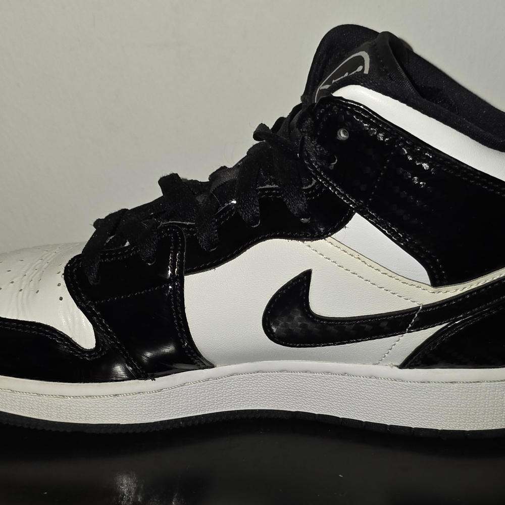 Nike Air Jordan 1 Mid SE All-Star Carbon Fiber (GS) 6.5Y - Picture 13 of 15